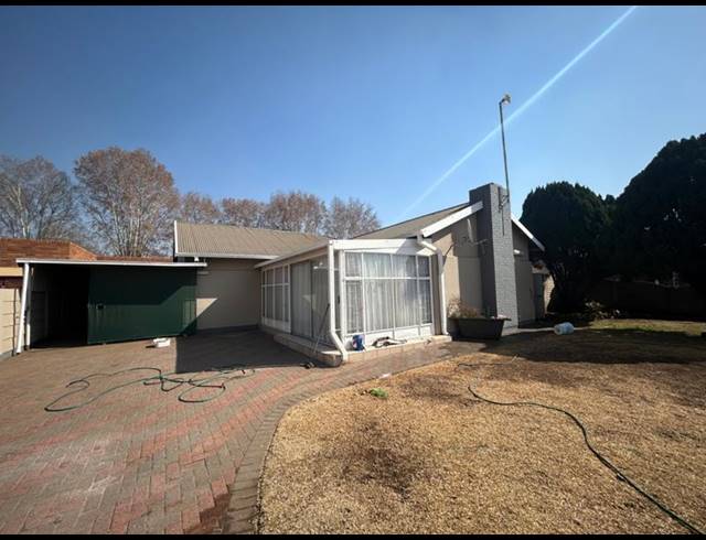 3 BEDROOM HOUSE FOR SALE IN VANDERBIJLPARK CE 1